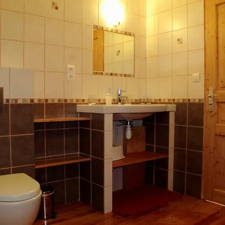 La Pierre Trouee D'hotes * Châteauneuf-de-Randon