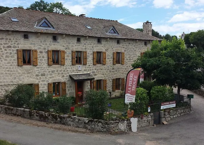 Hotel La Pierre Trouee D'hotes Châteauneuf-de-Randon